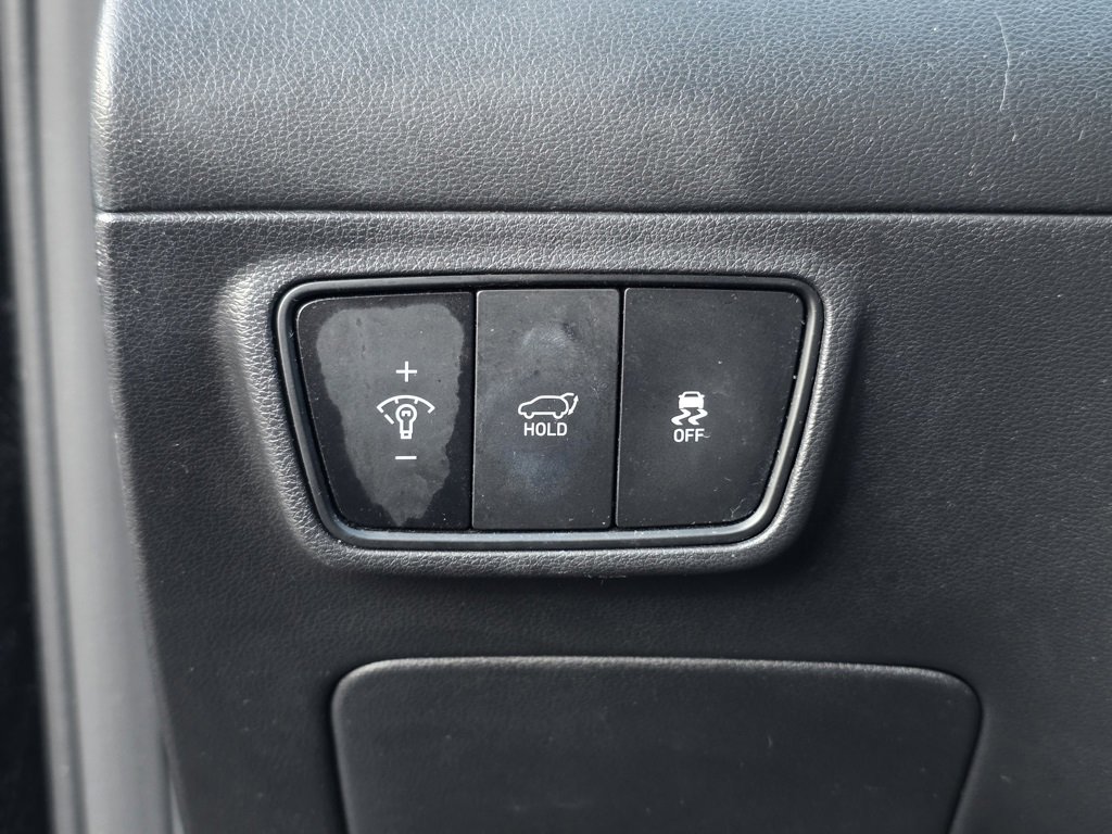 Used 2023 Hyundai Tucson Limited w/ Winter Package image 26