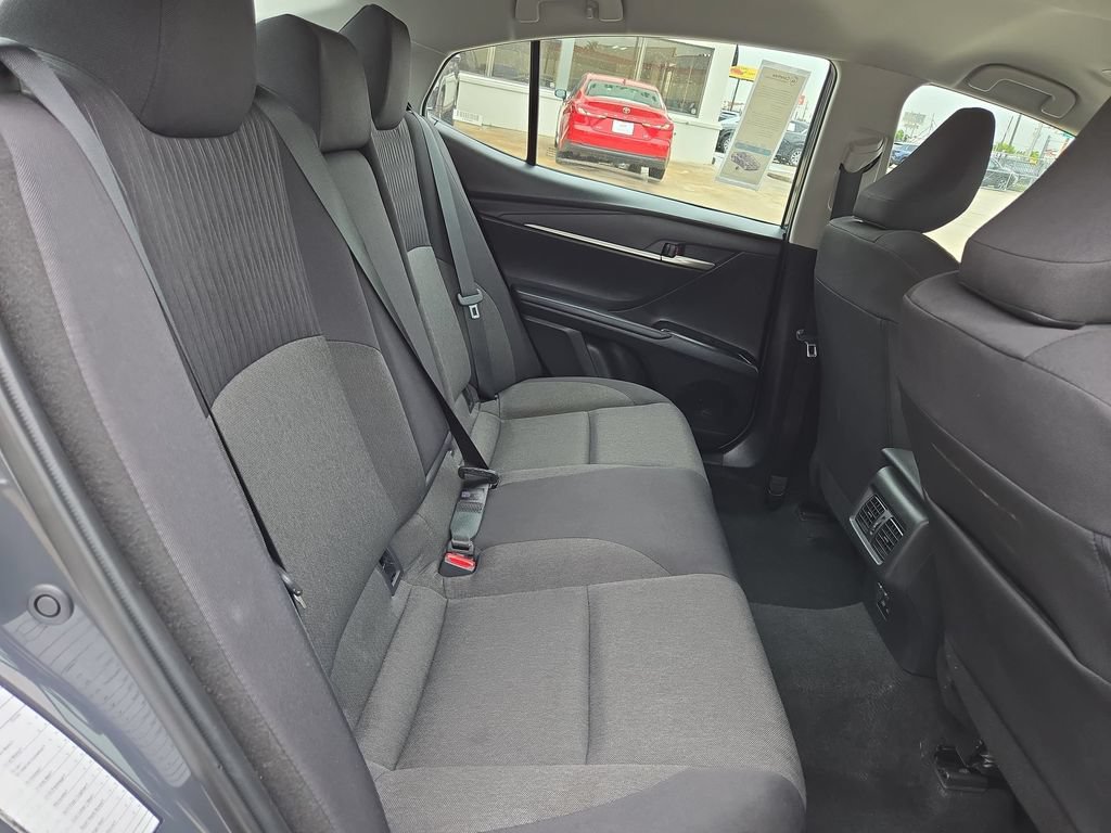 Used 2025 Toyota Camry LE FWD image 29