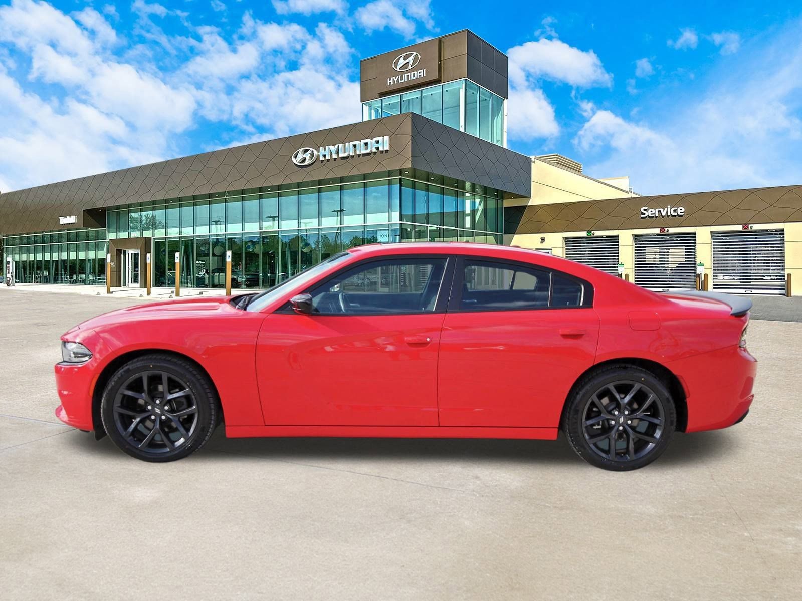 Used 2020 Dodge Charger SXT w/ Driver Convenience Group image 9