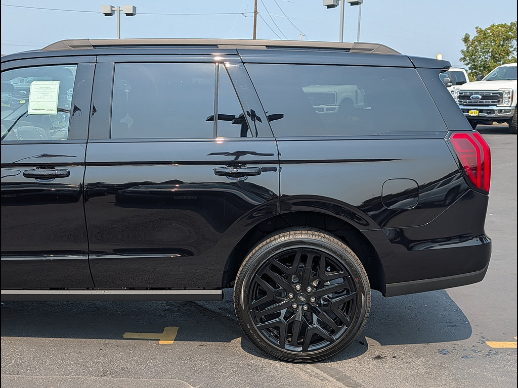 New 2027 Ford Expedition Platinum w/ Stealth Performance Package AWD/4WD image 11