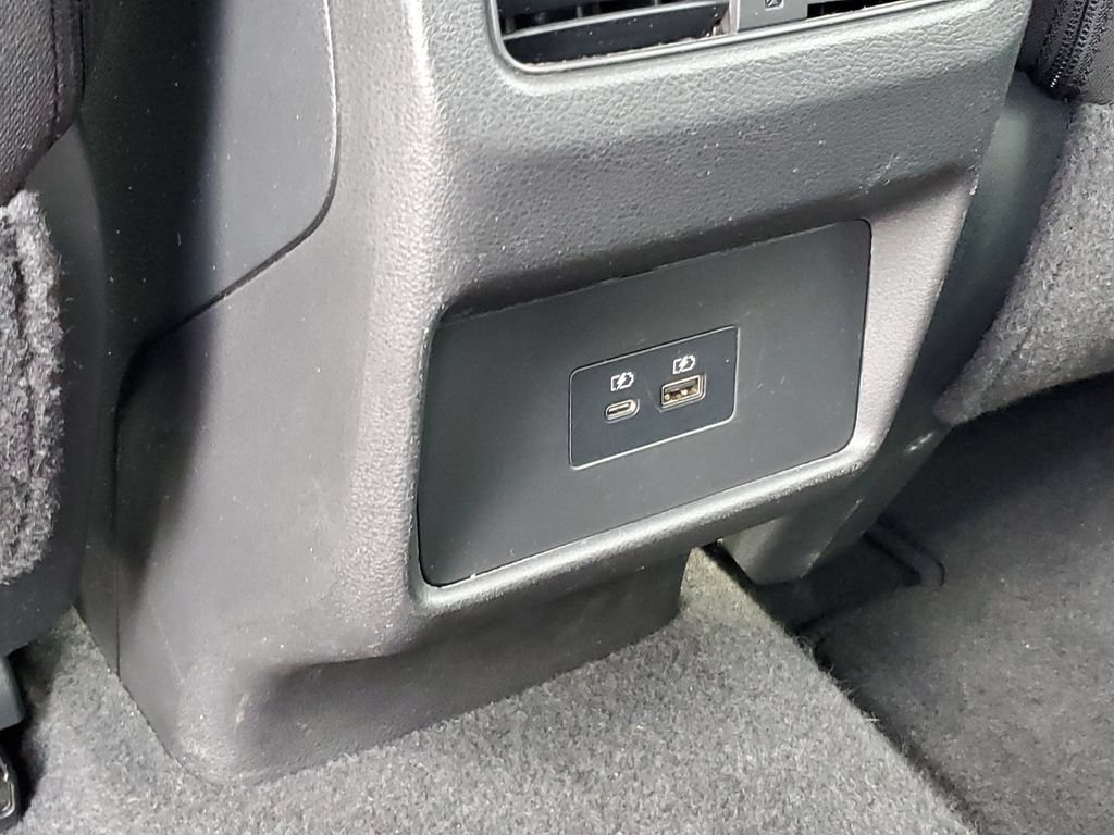 Used 2023 Nissan Rogue SV AWD/4WD image 31