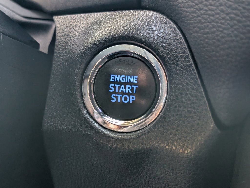 Used 2022 Toyota RAV4 TRD Off-Road image 32