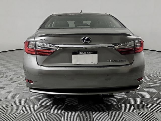 Used 2017 Lexus ES 300h image 5