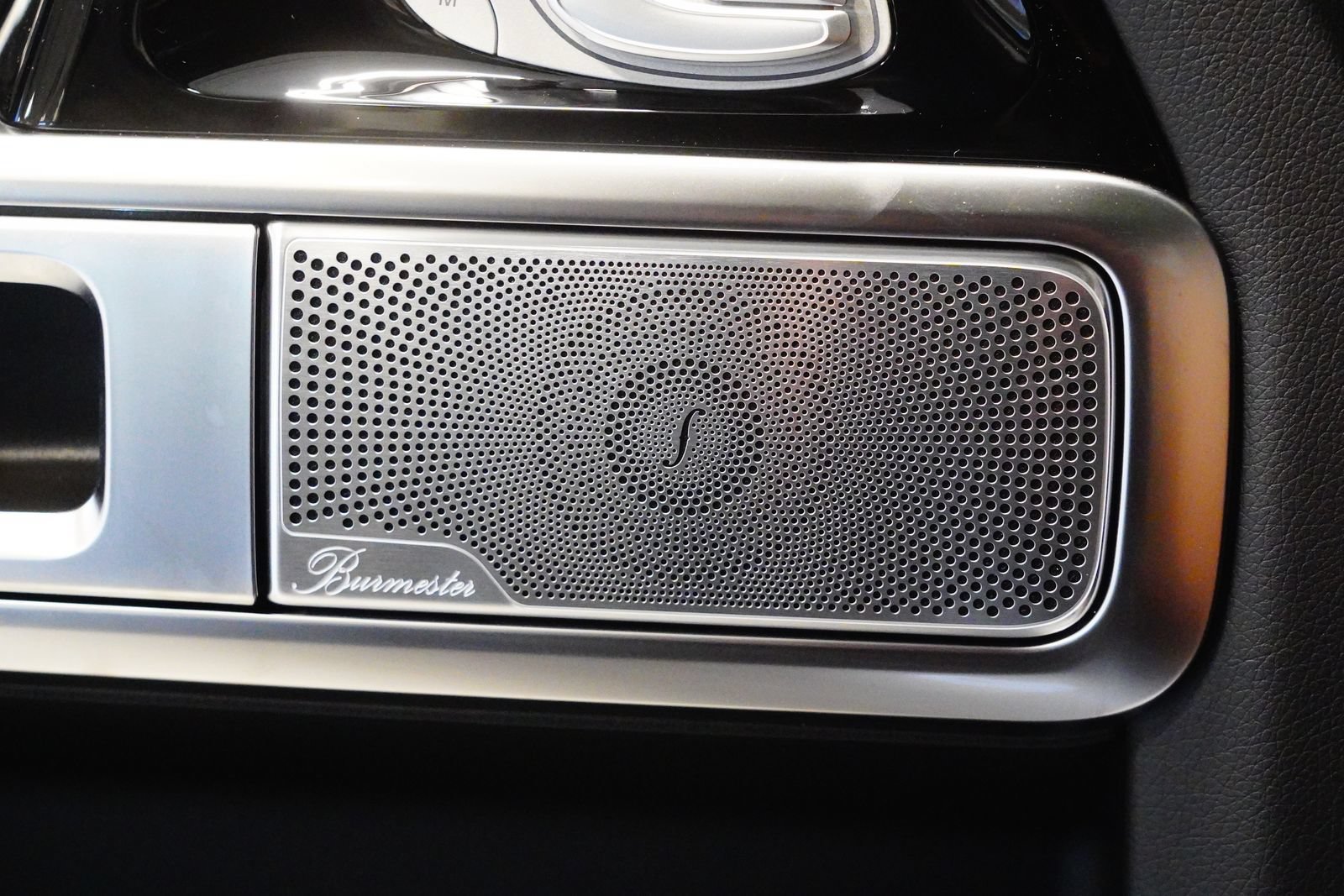 New 2027 Mercedes-Benz G 580 e image 32