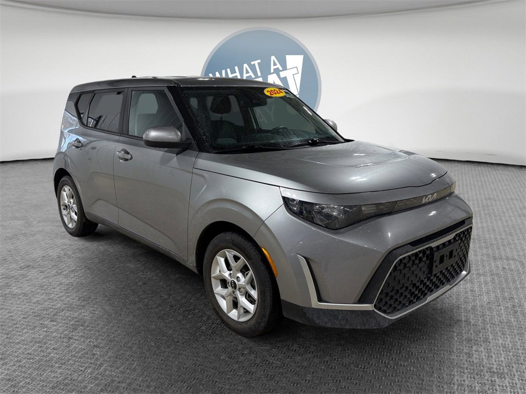 Certified 2024 Kia Soul LX w/ Option Group 015 video 1