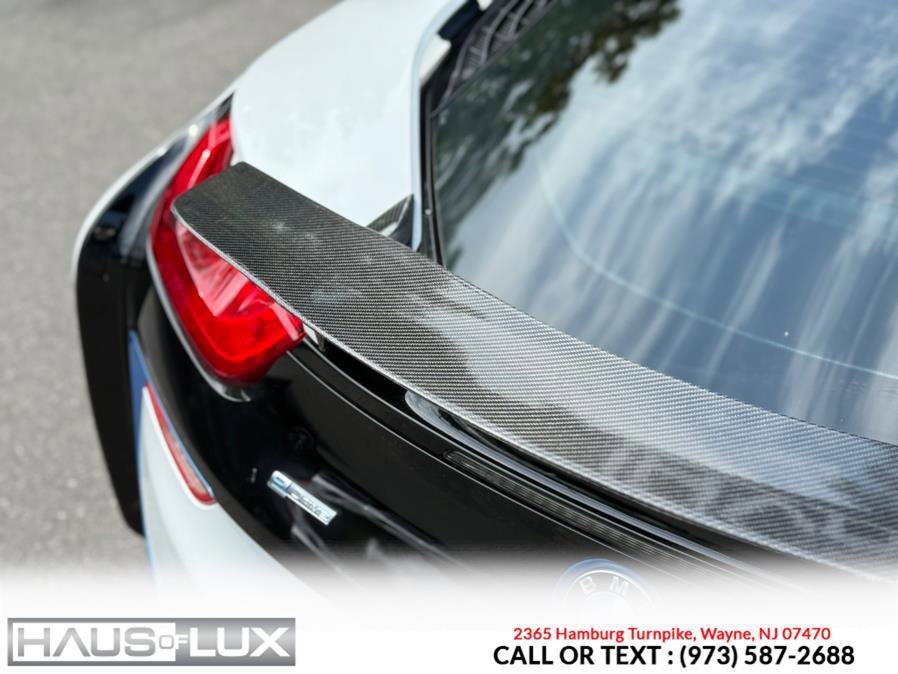 Used 2015 BMW i8 2dr Cpe image 27