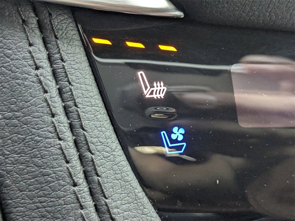 Certified 2024 Cadillac XT5 Premium Luxury w/ Technology Package image 29