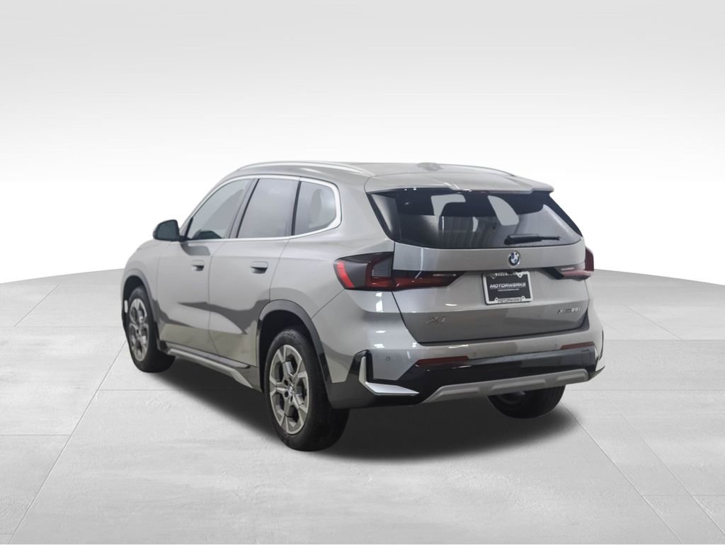Used 2026 BMW X1 xDrive28i image 3