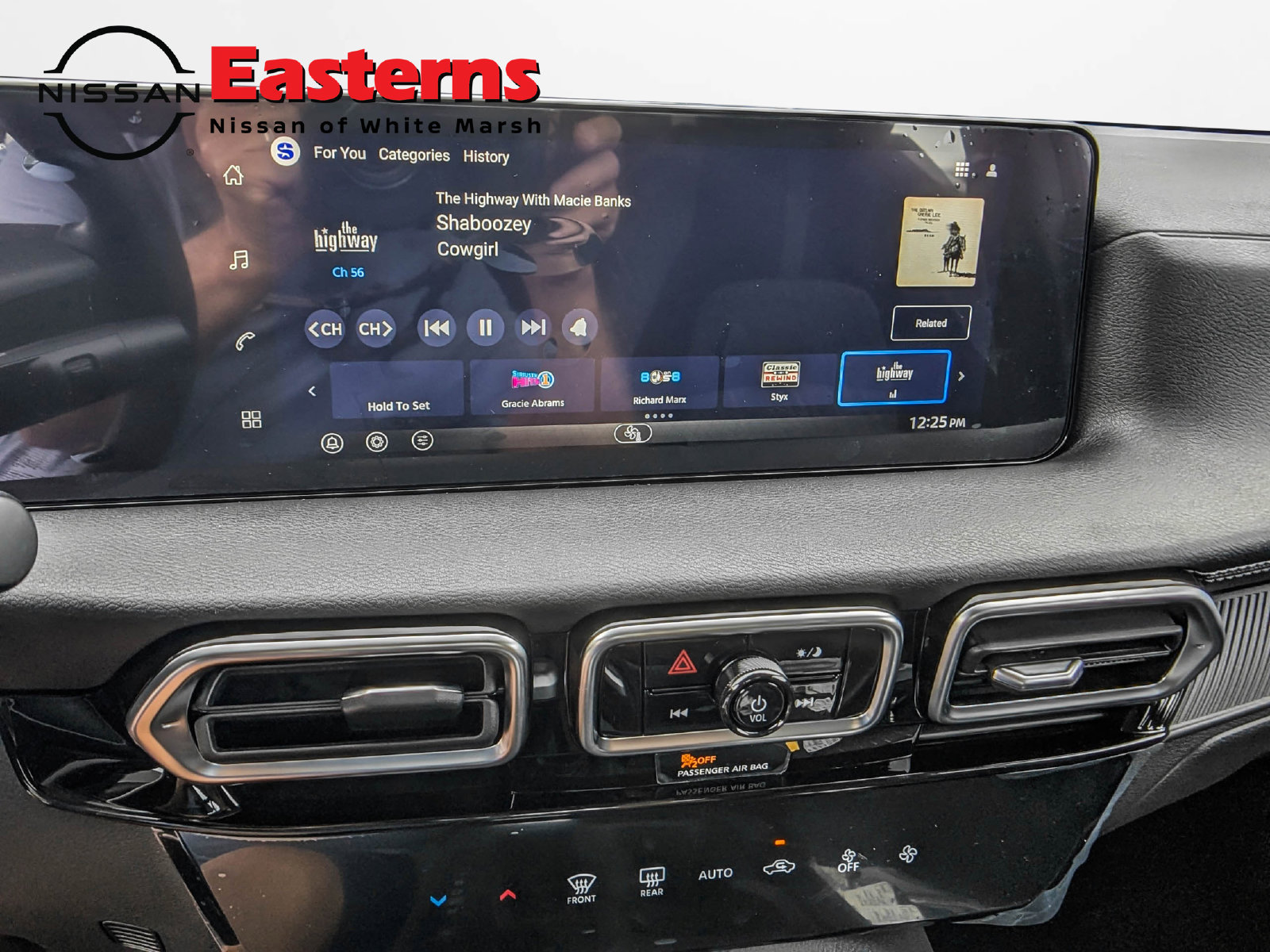 New 2027 Nissan Sentra SV w/ Floor Mat Package FWD image 13