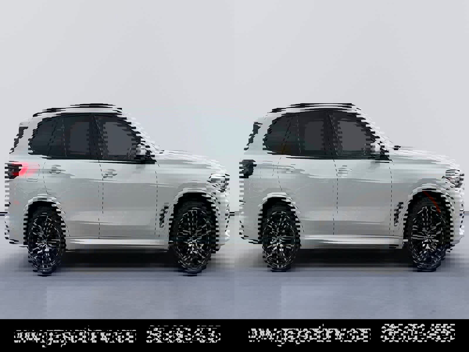 Used 2021 BMW X5 M50i w/ Premium Package image 2