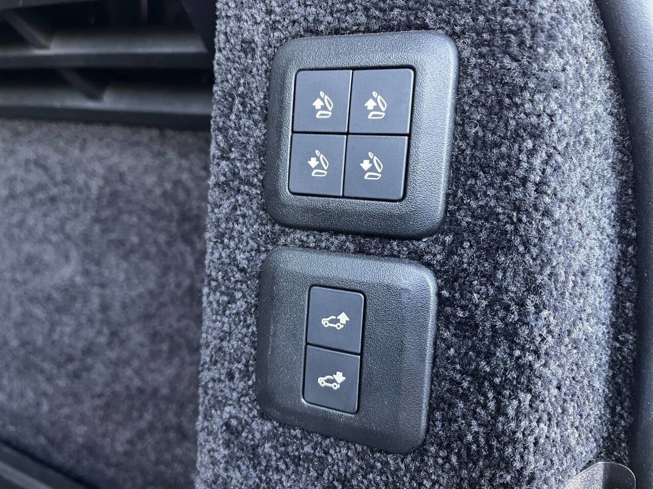 Used 2021 Land Rover Range Rover Westminster Edition image 23