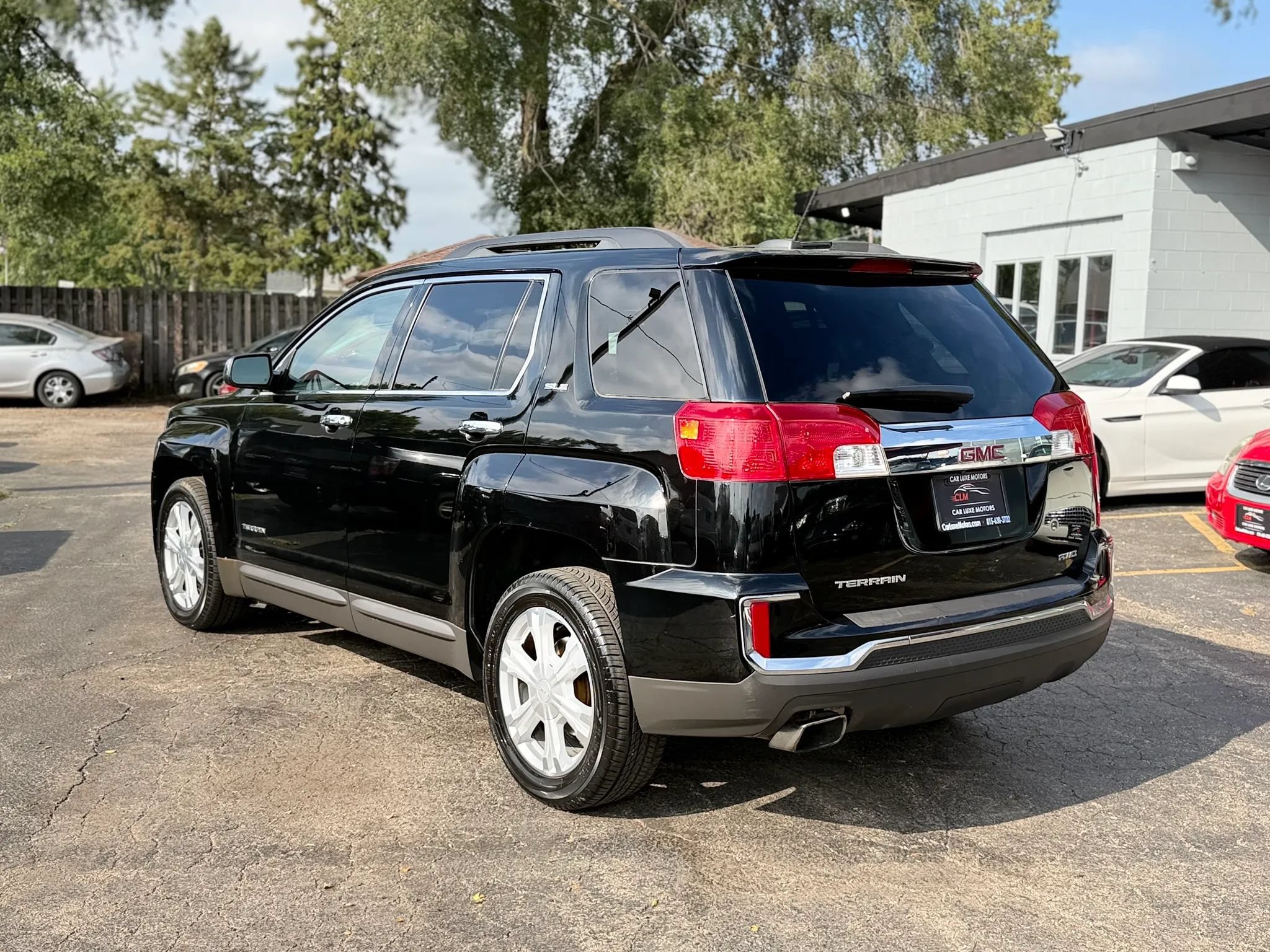 Used 2017 GMC Terrain SLE w/ Chrome Edition AWD/4WD image 6