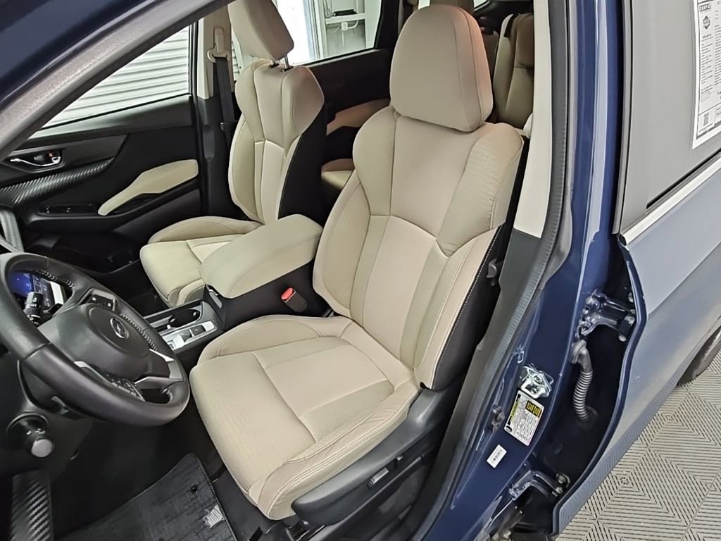 Used 2024 Subaru Ascent Premium w/ Convenience Package image 27