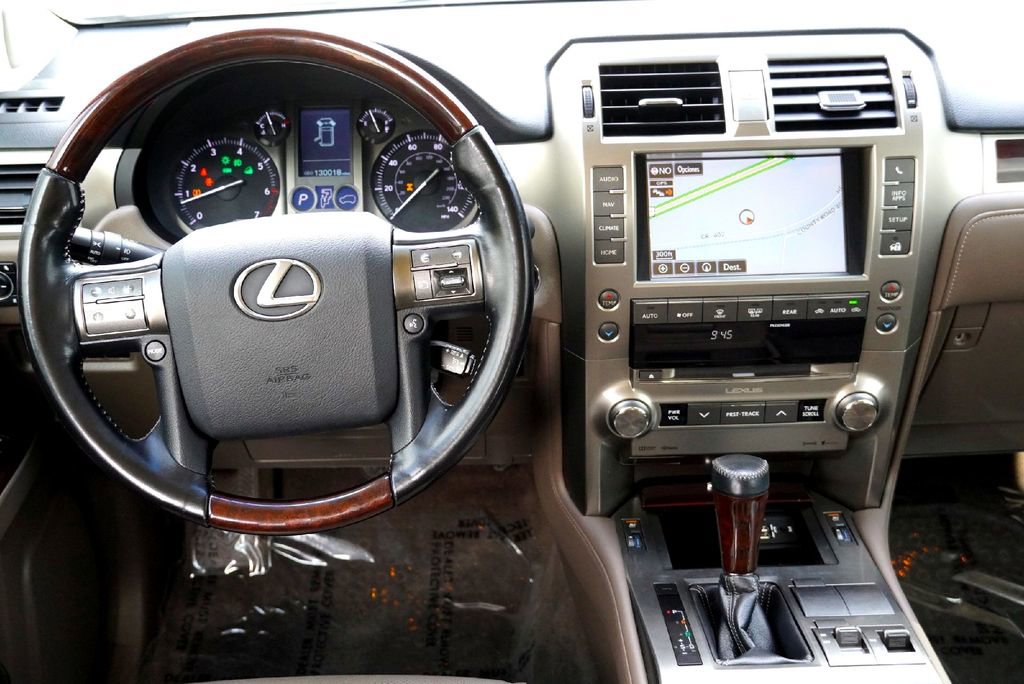 Used 2017 Lexus GX 460 image 26