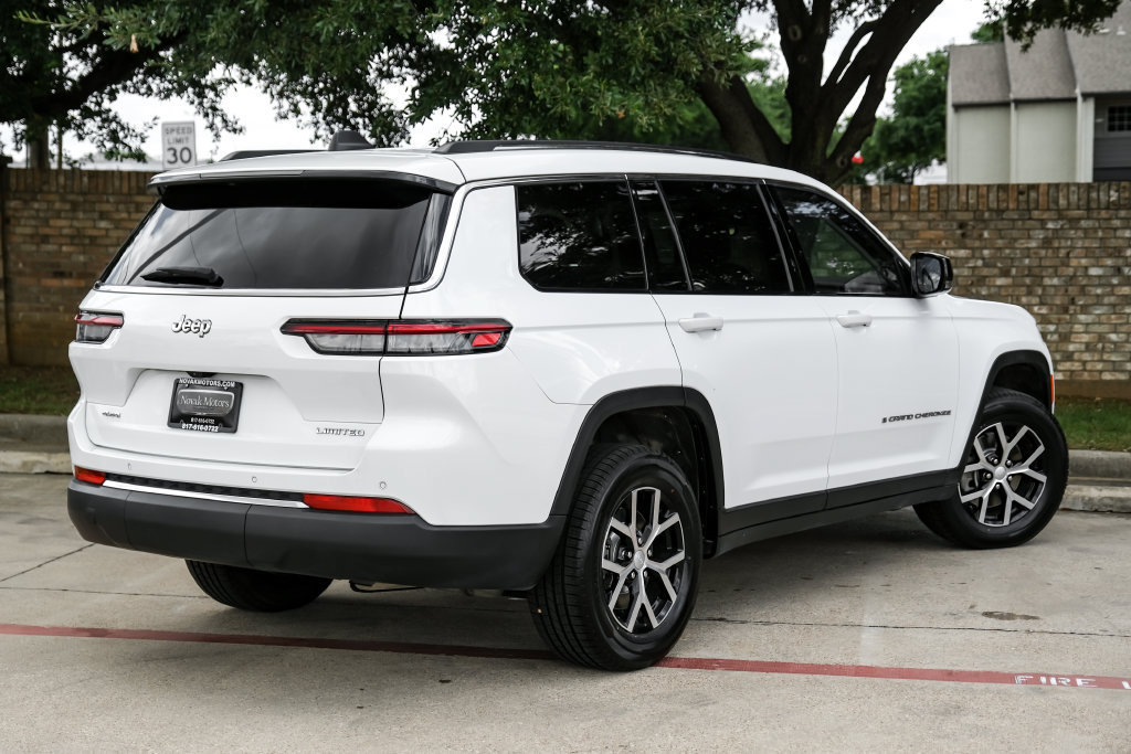 Used 2023 Jeep Grand Cherokee L Limited AWD/4WD image 16