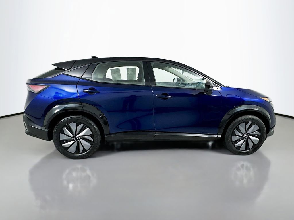 Used 2023 Nissan Ariya AWD image 9