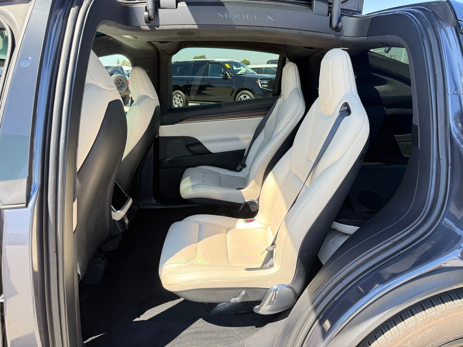 Used 2022 Tesla Model X AWD/4WD image 6