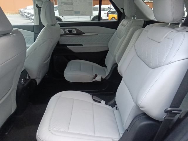 New 2026 Ford Explorer Platinum w/ LUX Leather Package AWD/4WD image 28