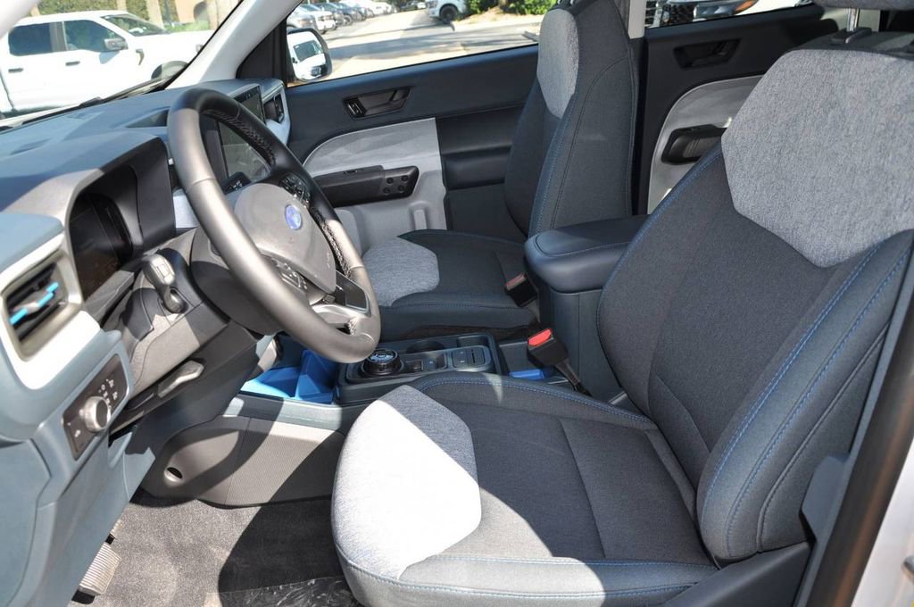 New 2025 Ford Maverick XLT w/ XLT Luxury Package image 10