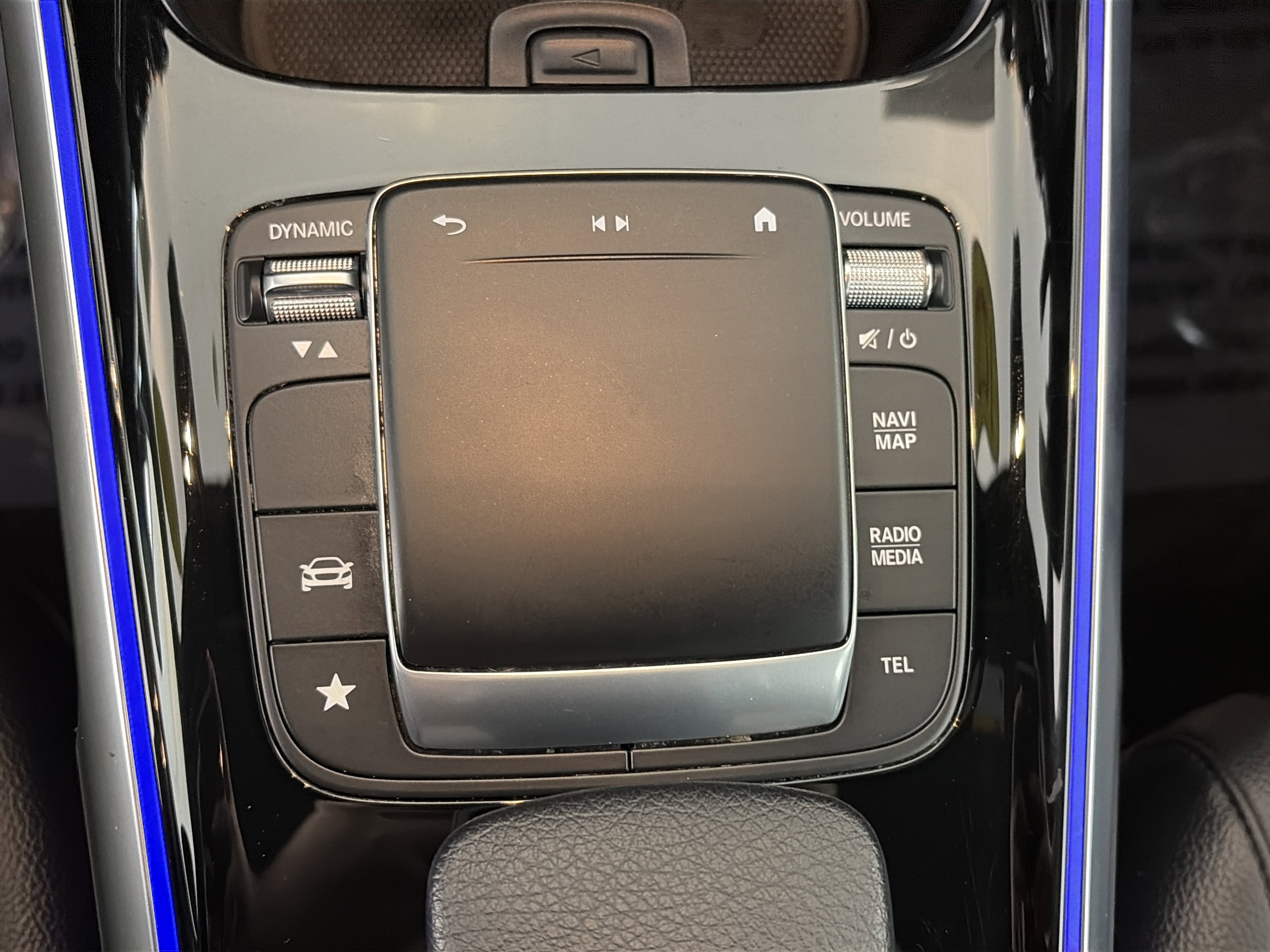 Certified 2021 Mercedes-Benz GLB 250 4MATIC image 23