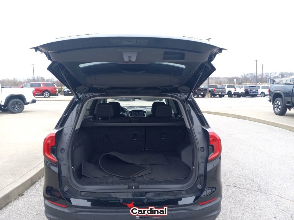 Used 2022 GMC Terrain SLE w/ Fleet Convenience Package image 11
