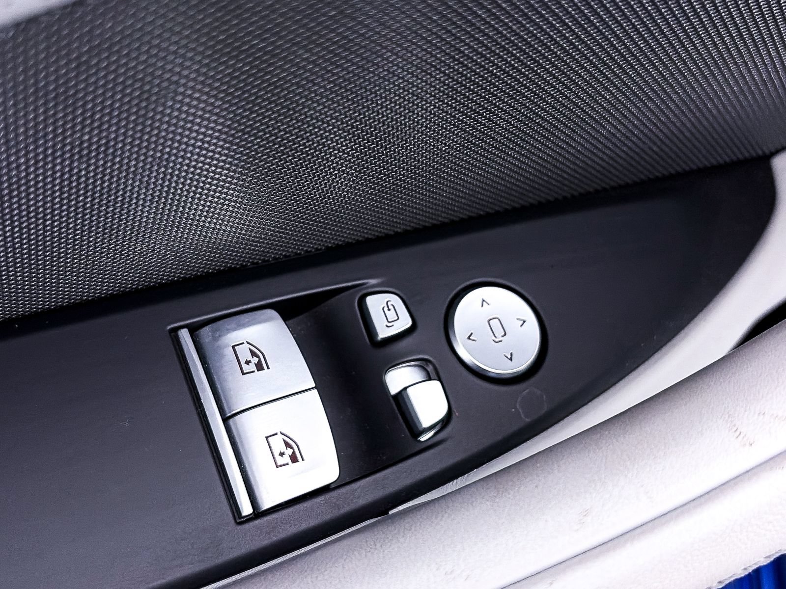 Used 2023 BMW M8 Competition w/ M Carbon Exterior Package AWD/4WD image 19