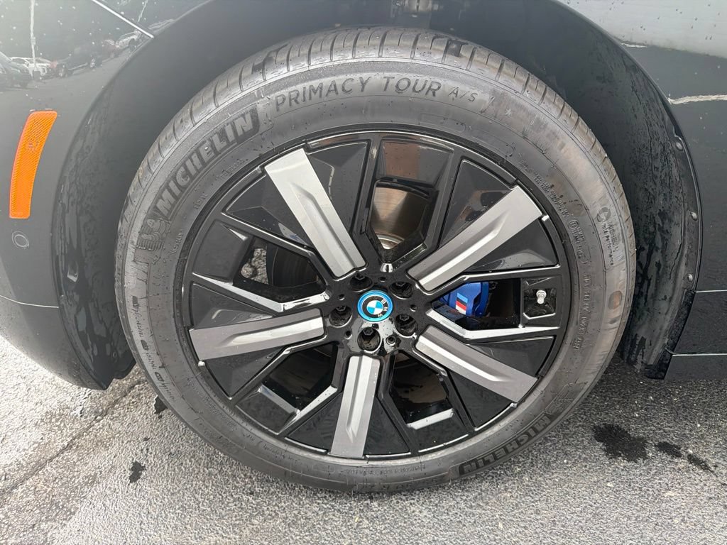 Used 2025 BMW iX M60 AWD/4WD image 10