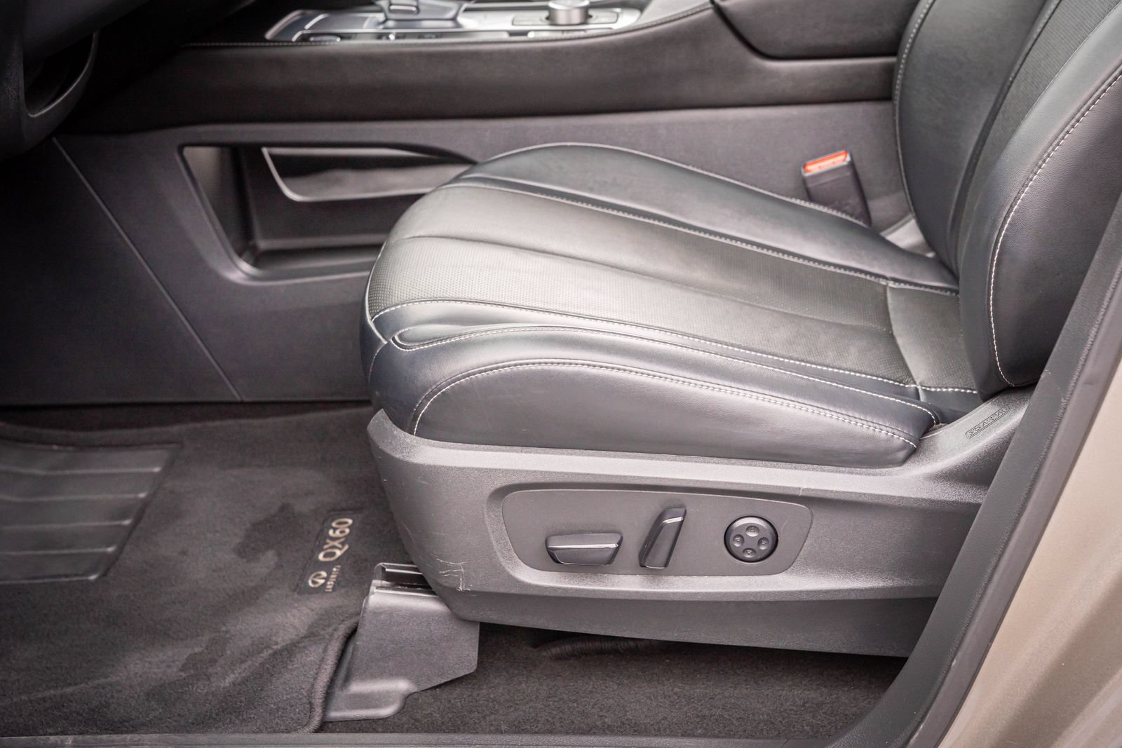 Used 2023 INFINITI QX60 Luxe AWD/4WD image 12