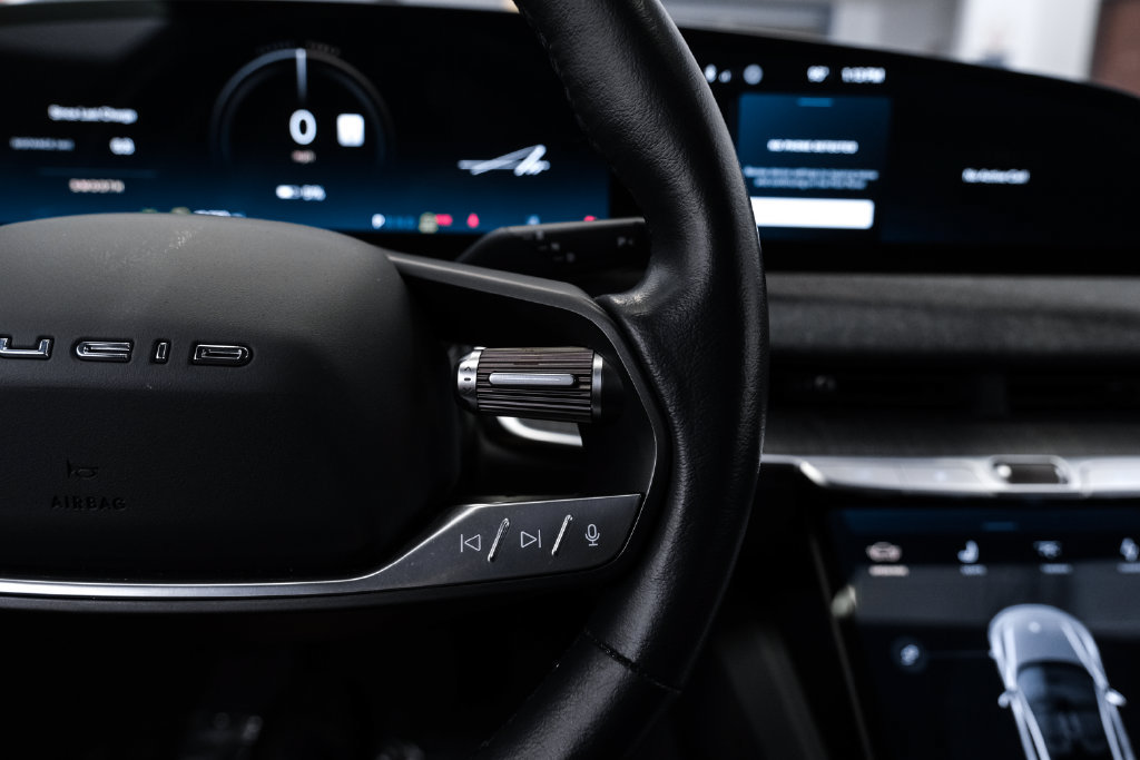 Used 2025 Lucid Air Touring AWD/4WD image 16
