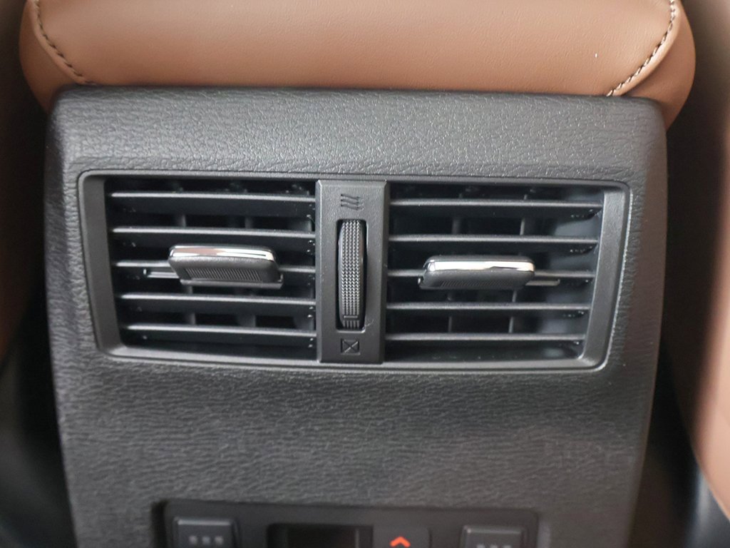 New 2025 Mitsubishi Outlander SEL image 37