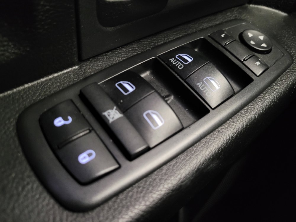 Used 2019 RAM 1500 Express w/ Express Value Package image 27