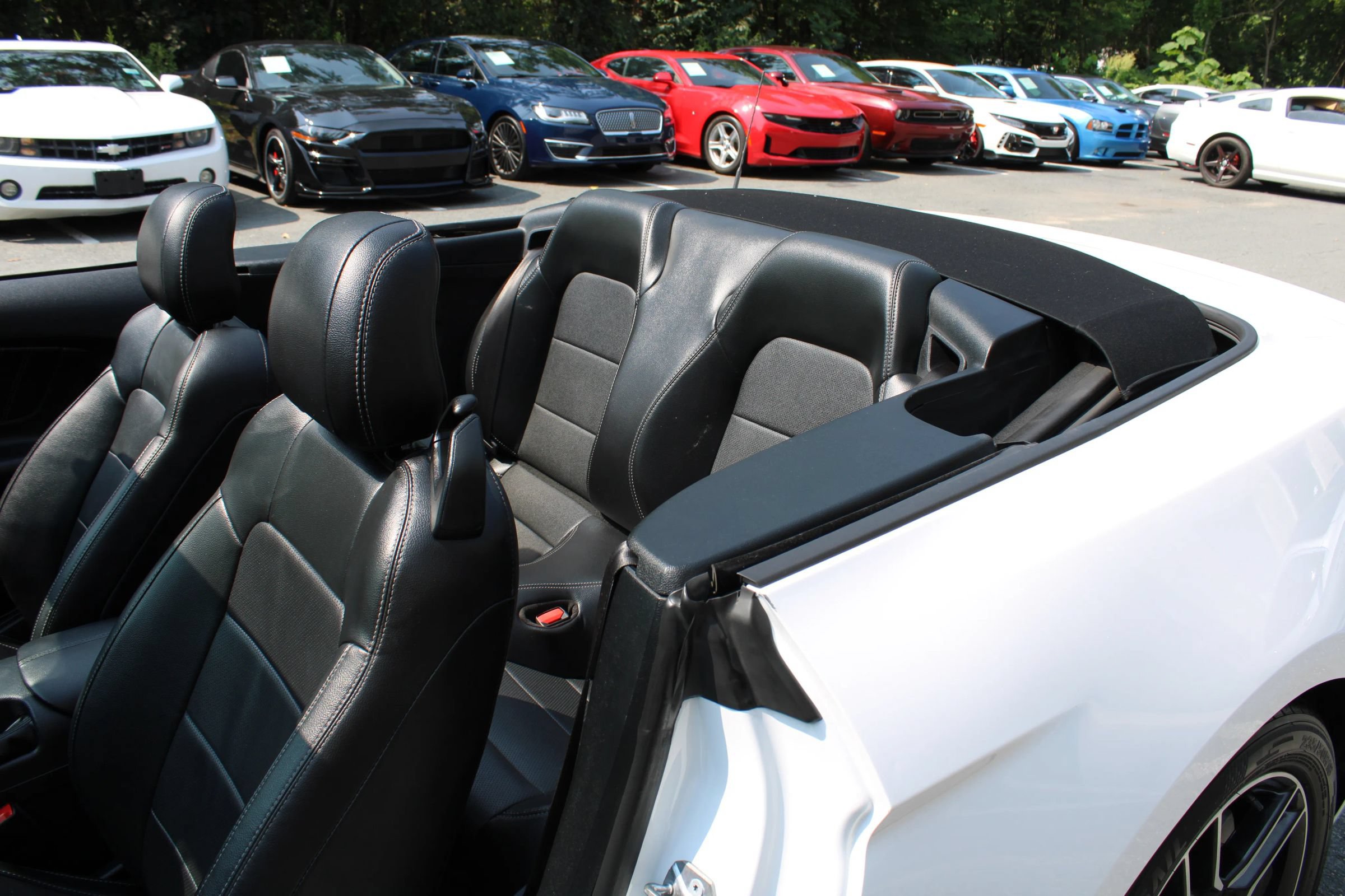Used 2022 Ford Mustang Premium RWD image 32