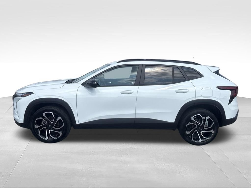 Used 2024 Chevrolet Trax RS FWD image 22