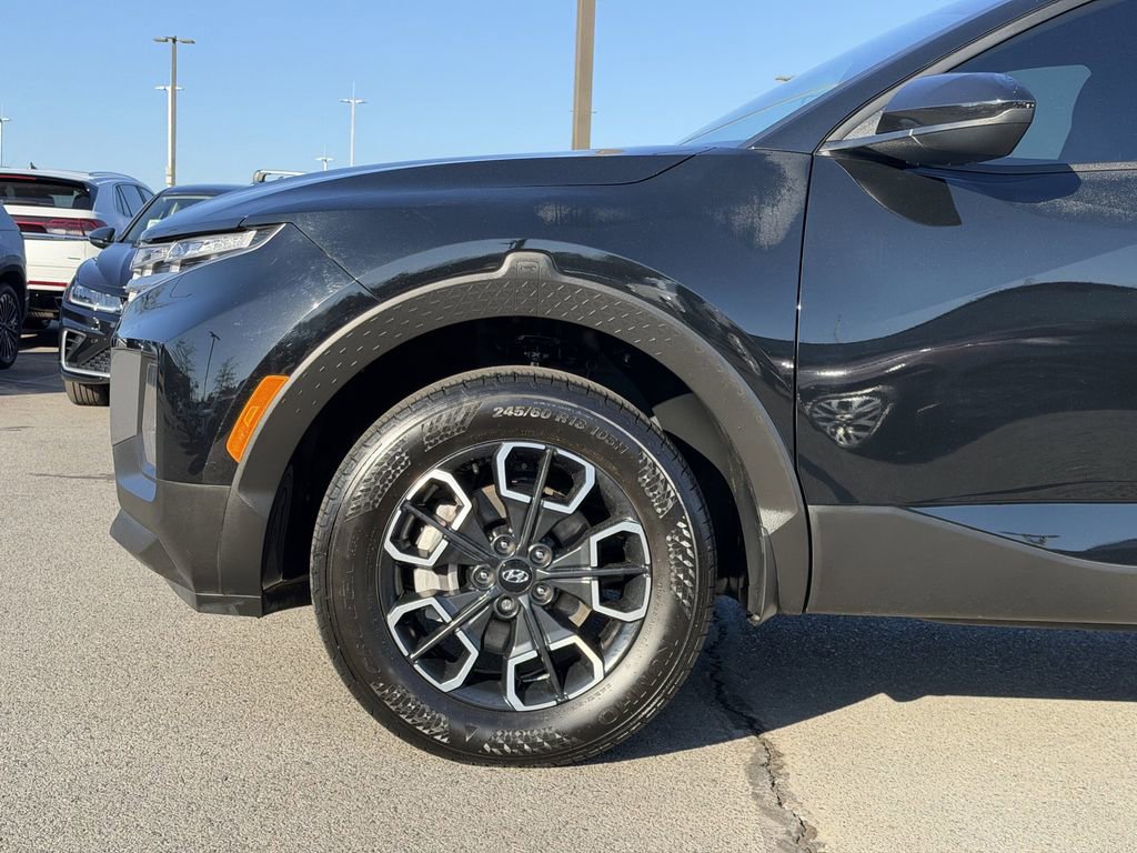 Used 2023 Hyundai Santa Cruz SE image 9