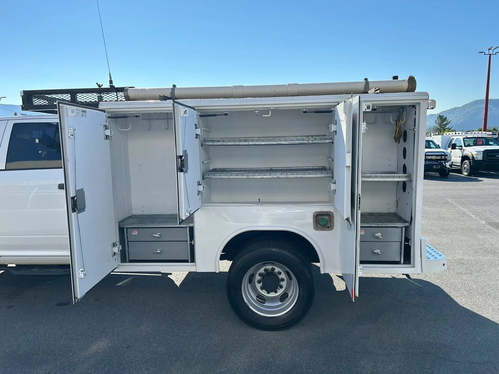 Used 2017 RAM 4500 Tradesman AWD/4WD image 30