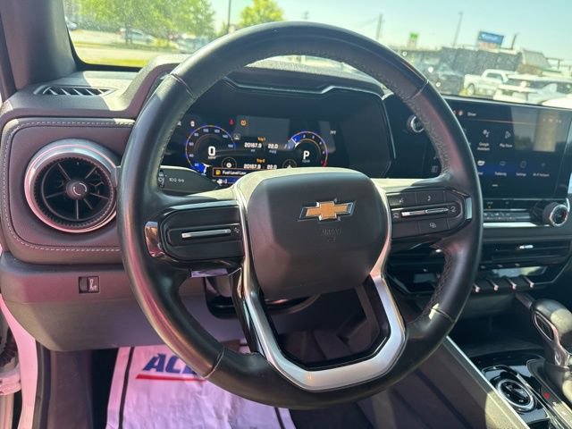 Used 2024 Chevrolet Colorado LT AWD/4WD image 18