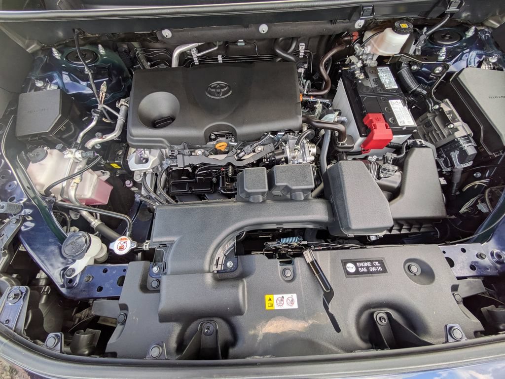 Used 2022 Toyota RAV4 XLE Premium AWD/4WD image 35