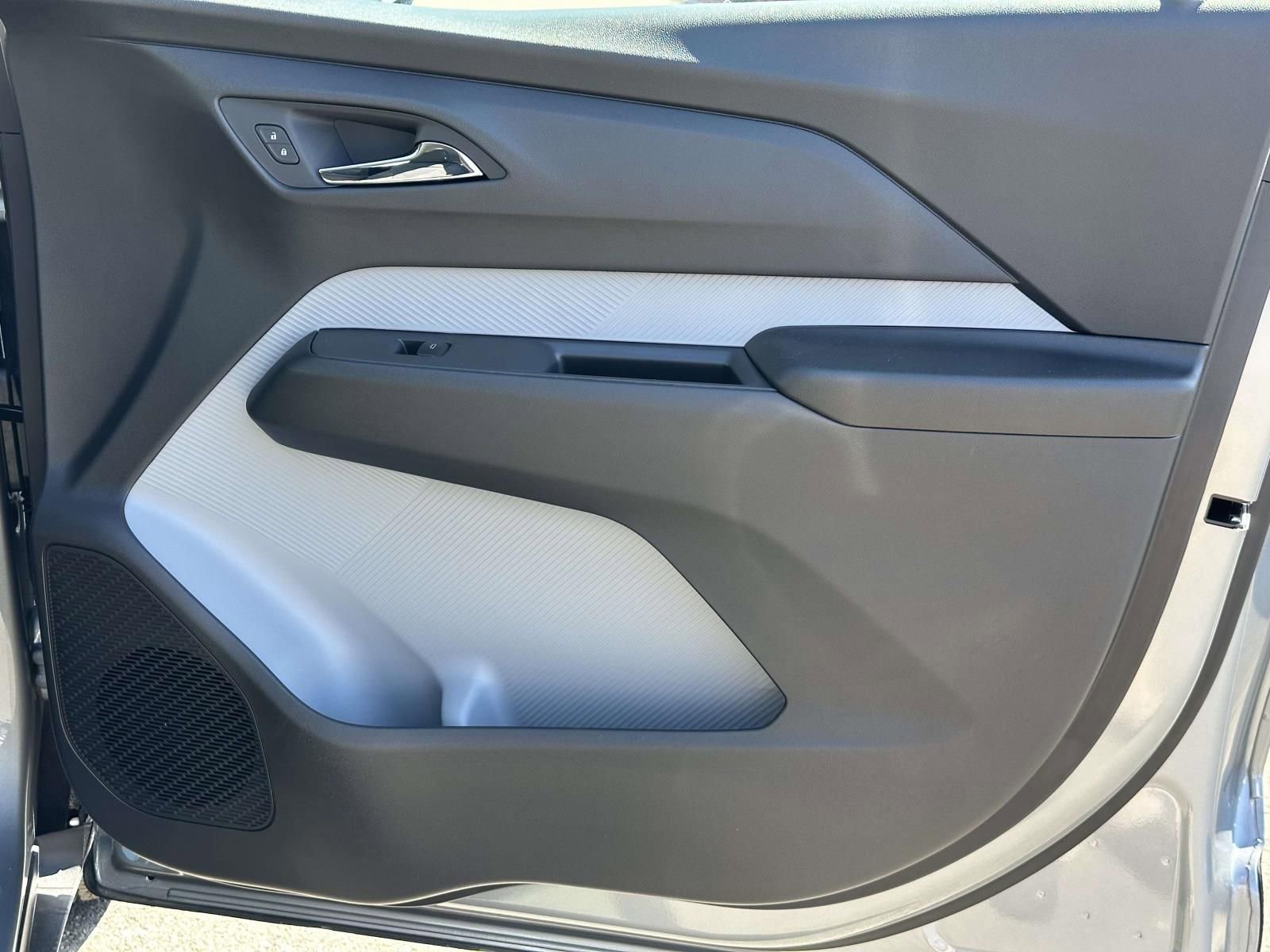 New 2027 Chevrolet Bolt LT w/ Comfort Package image 26