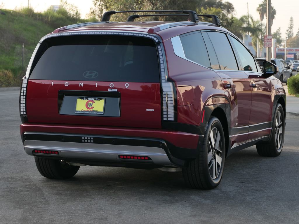 New 2026 Hyundai Ioniq 9 SEL image 2