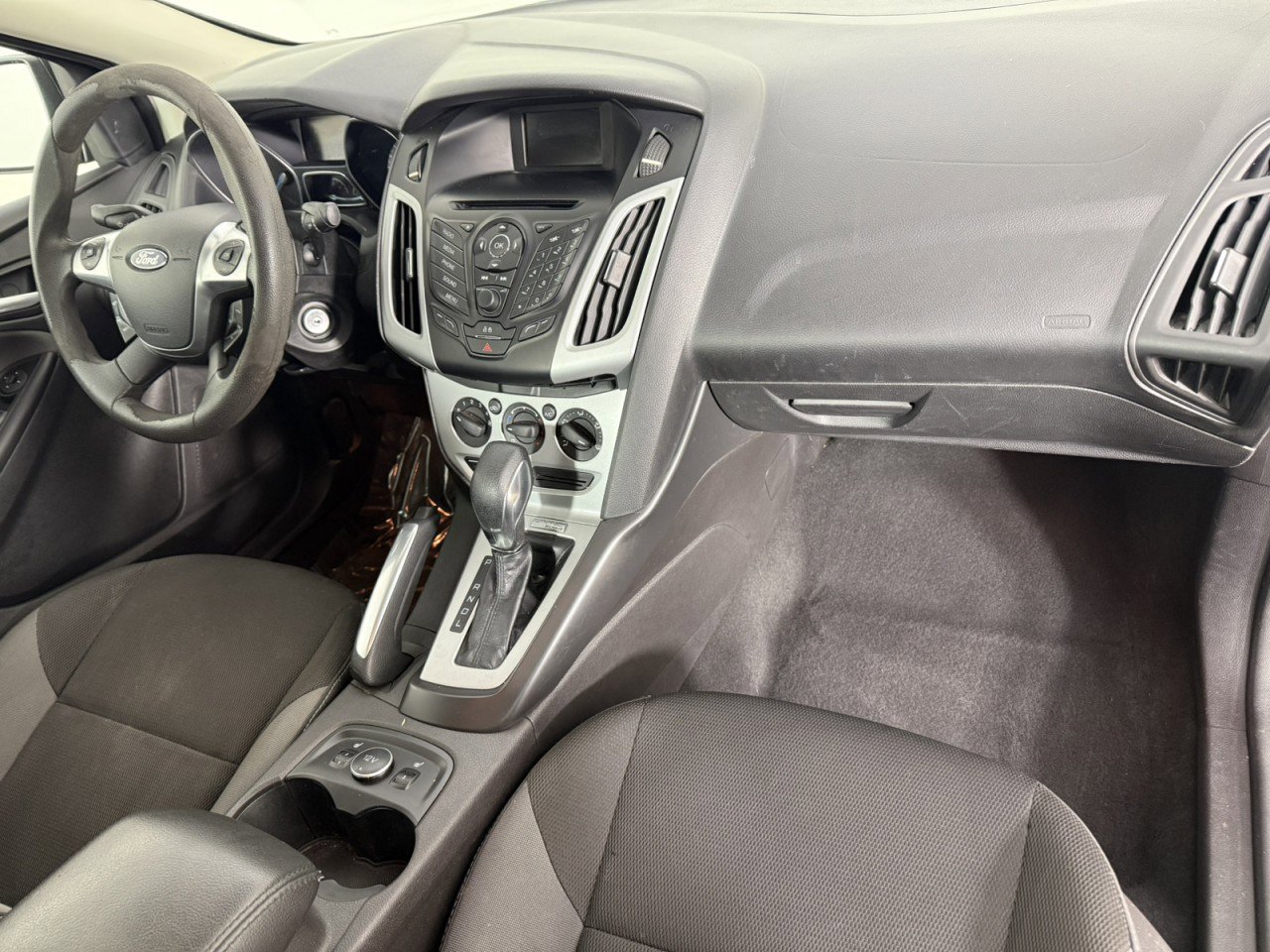 Used 2013 Ford Focus SE w/ SE Winter Pkg image 13