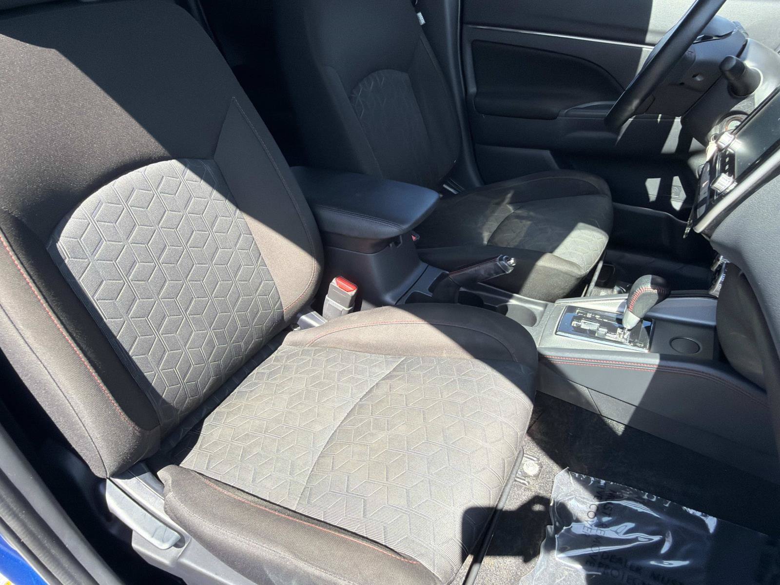 Used 2022 Mitsubishi Outlander Sport ES FWD image 23