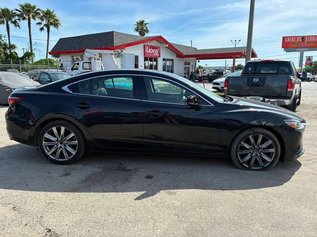 Used 2020 Nissan Kicks S FWD image 14