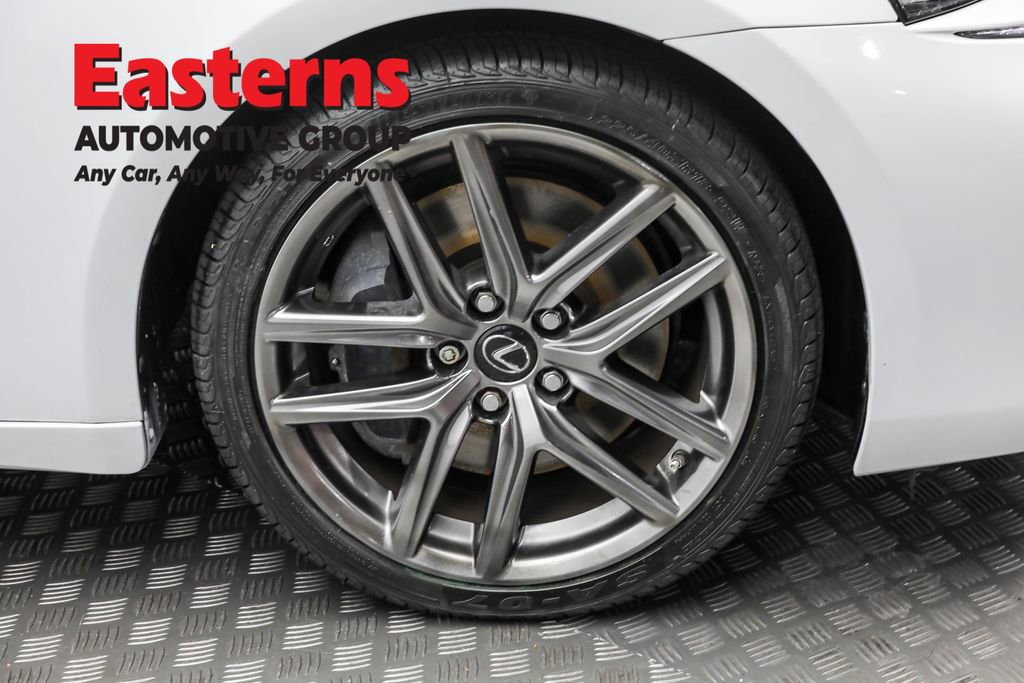 Used 2018 Lexus IS 300 AWD image 32