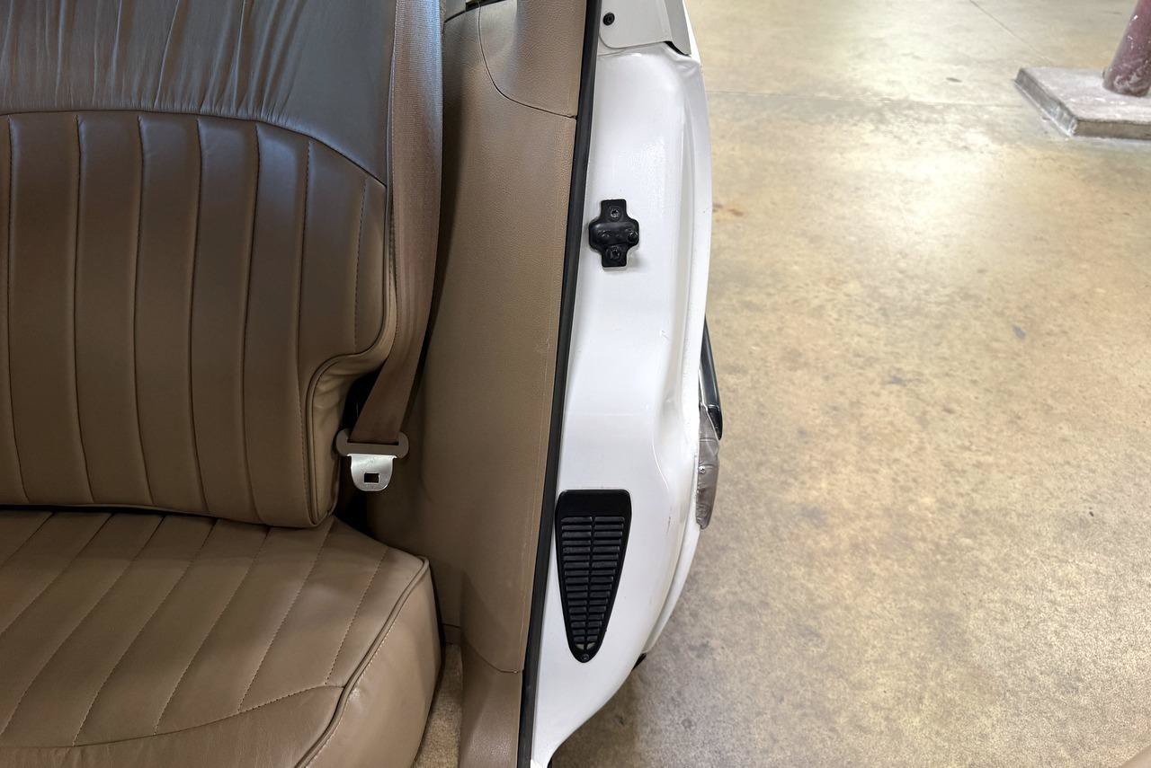 Used 1995 Buick Roadmaster Estate RWD image 71