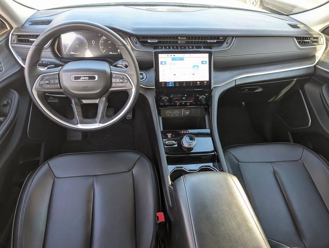 Used 2023 Jeep Grand Cherokee L Limited w/ Trailer Tow Group (B) image 29