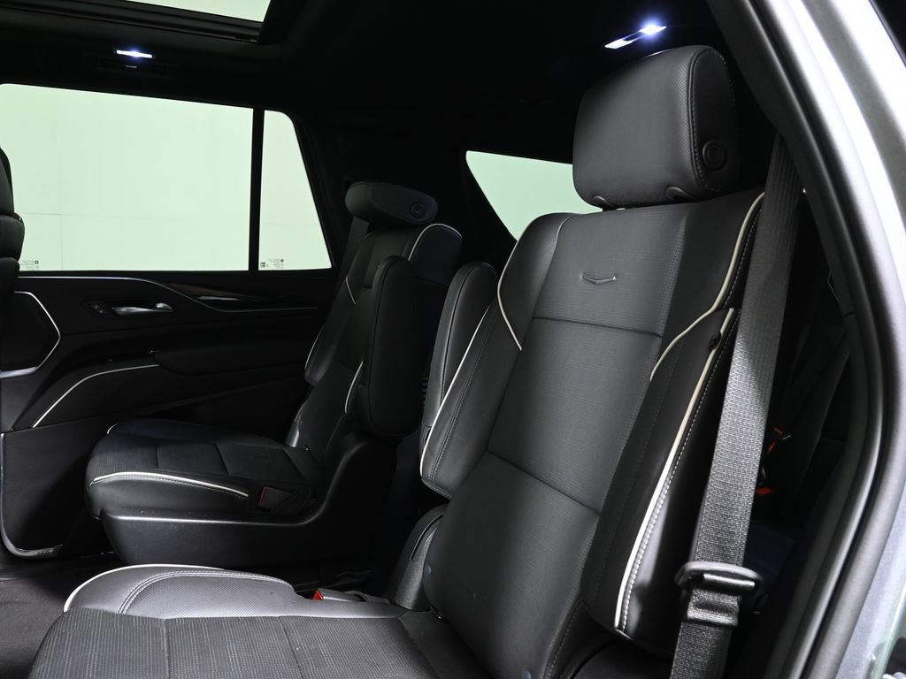 Used 2022 Cadillac Escalade Sport w/ Touring Package AWD/4WD image 7