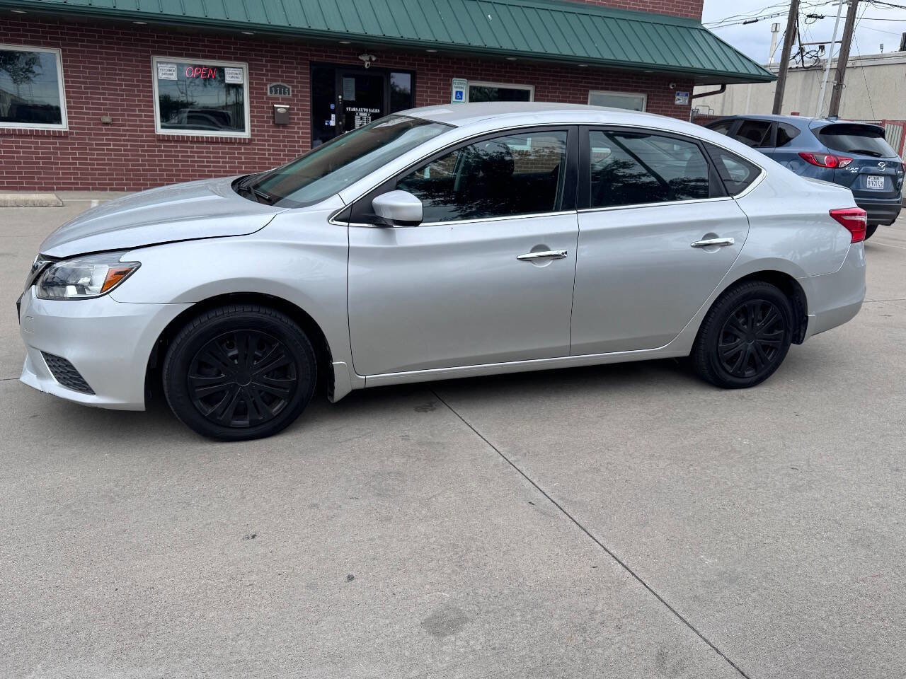 Used 2019 Nissan Sentra S FWD image 3