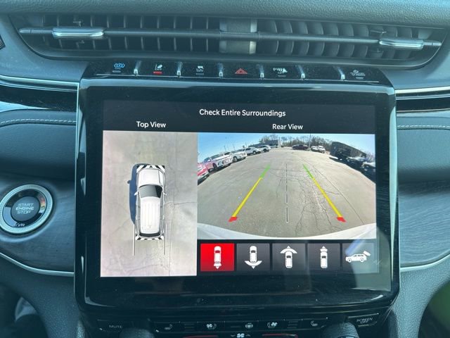 Used 2023 Jeep Grand Cherokee 4WD 4xe w/ Luxury Tech Group II image 18