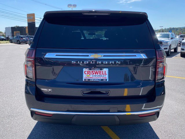 Used 2023 Chevrolet Suburban LS AWD/4WD image 4