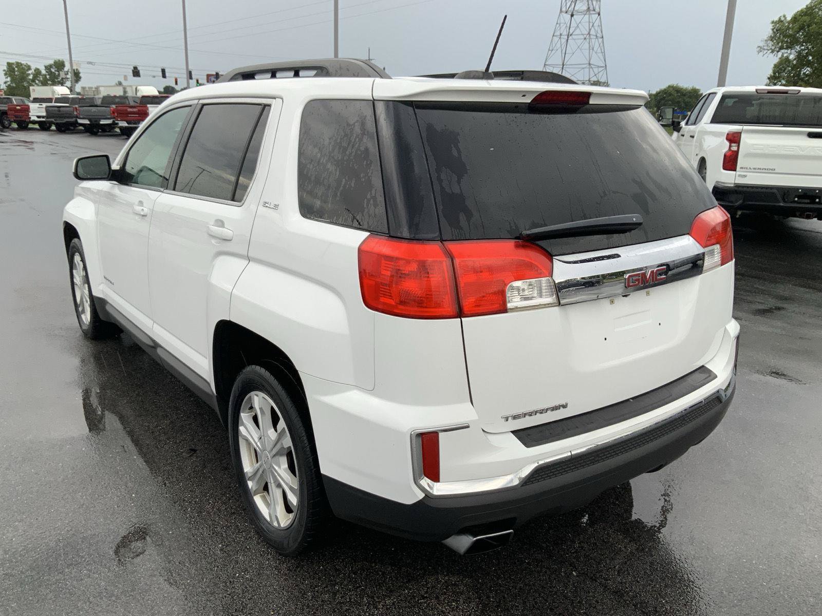 Used 2017 GMC Terrain SLE w/ Convenience Package FWD image 8
